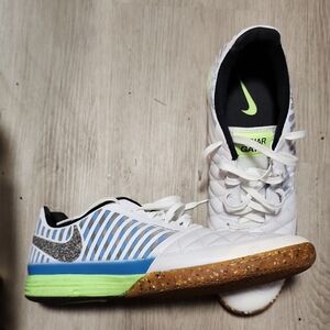 Nike Lunar Gato II Size 12.5